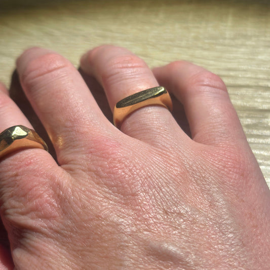 Slanted Bar Ring